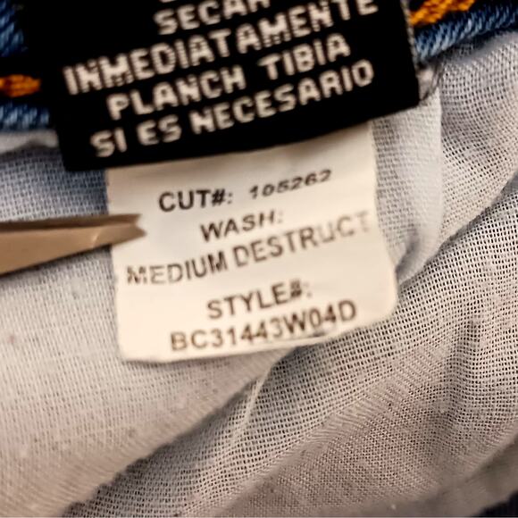 Kendall & Kylie Denim Shorts Juniors 3/26 Blue Distressed Cuffed Mid Rise Icon - Picture 11 of 13